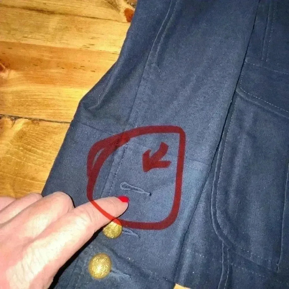 Lauren Ralph Lauren Navy Blue, fitted, gold button front jacket w pockets - Picture 14 of 14